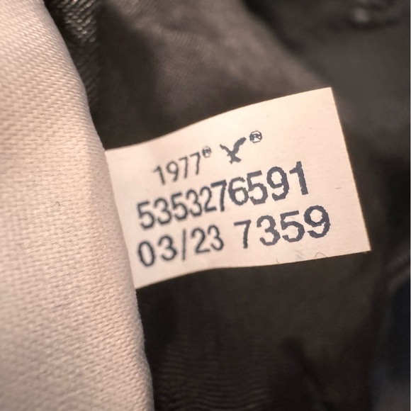 American Eagle Black Shortie Shorts Raw Hem Size 8 Casual - Picture 9 of 9